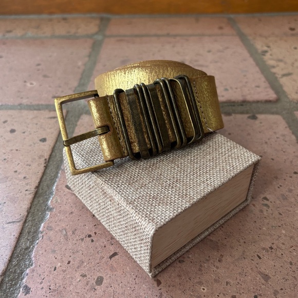 Calvin Klein Jeans Gold Leather Belt with Buckle